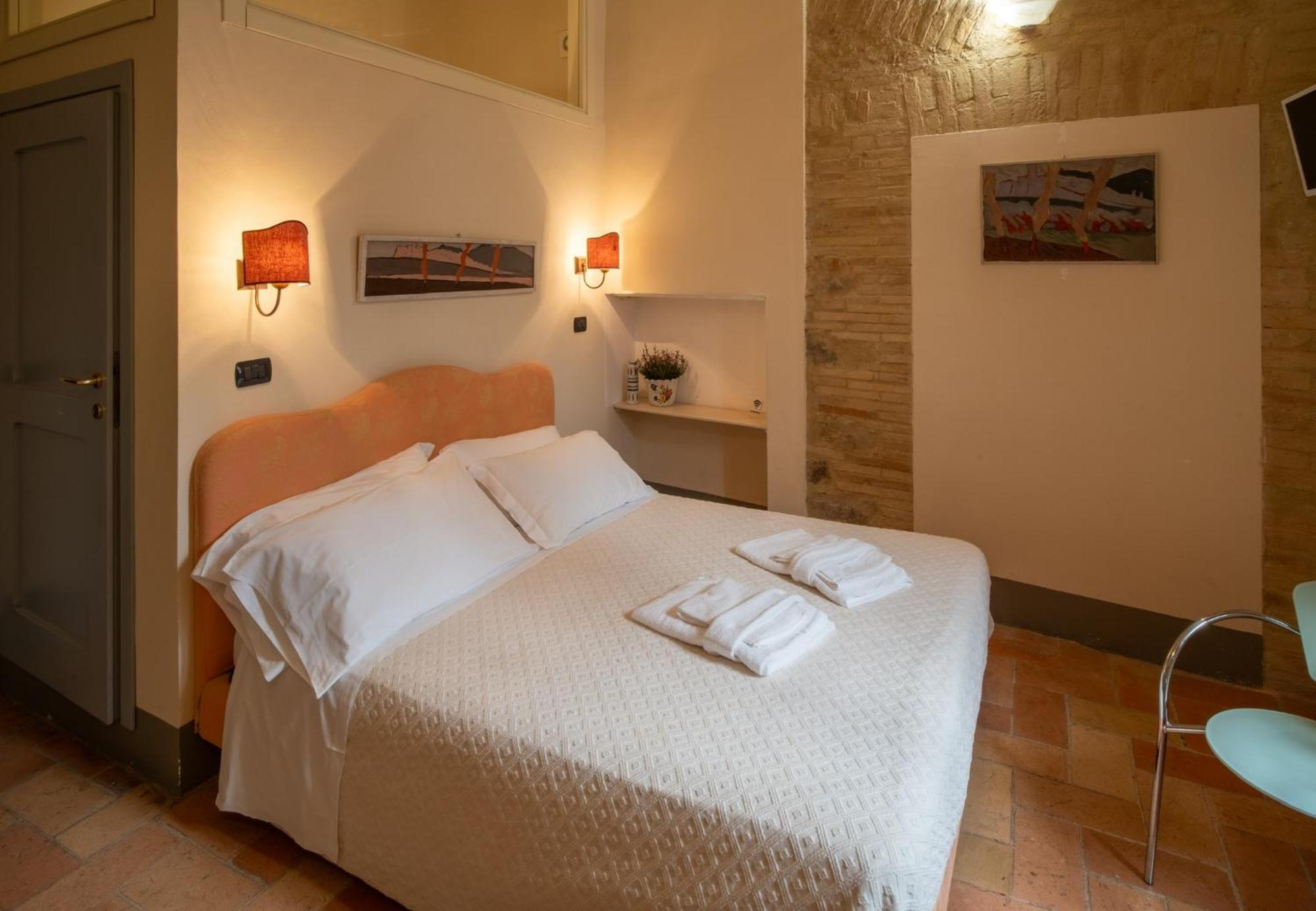 B&B Porta Perugina Bevagna Eksteriør billede